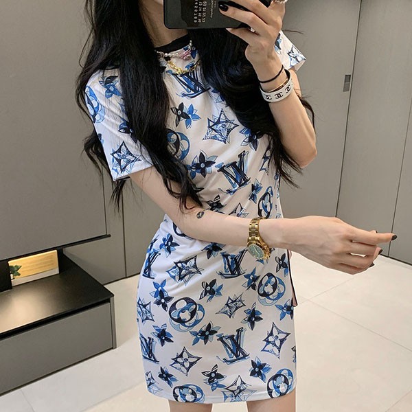 ルイヴィトン 3DマヒナモノグラムTシャツ 偽物 ワンピース vuk73728